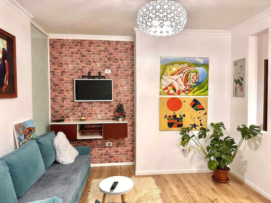 Family Living Tirana Apartment Exterior photo